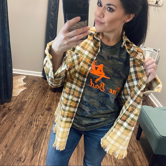 SMALL Bleached Plaid Flannel / Shacket - Picture 3 of 13